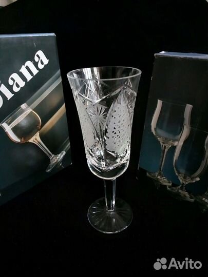 Хрустальные фужеры разные
