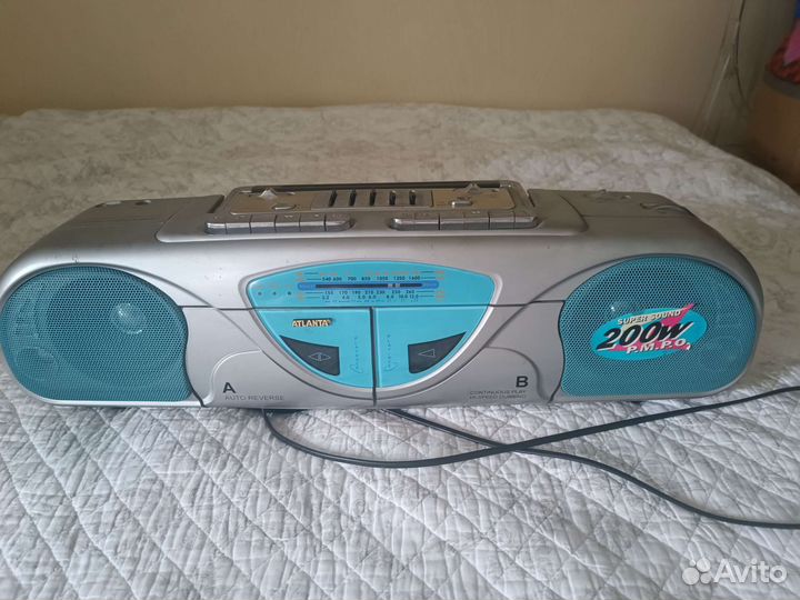 Магнитола двух кассетник времён СССР