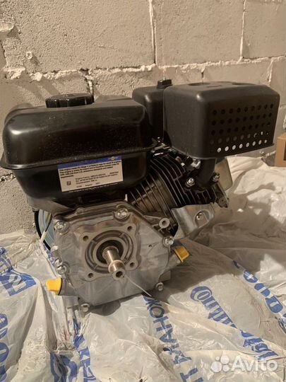 Двигатель бензиновый Briggs and Stratton