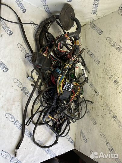 Проводка подкапотная Renault Logan