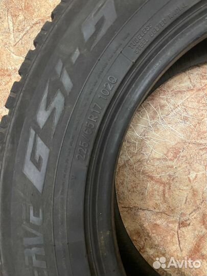 Toyo Observe GSi-5 225/65 R17 102