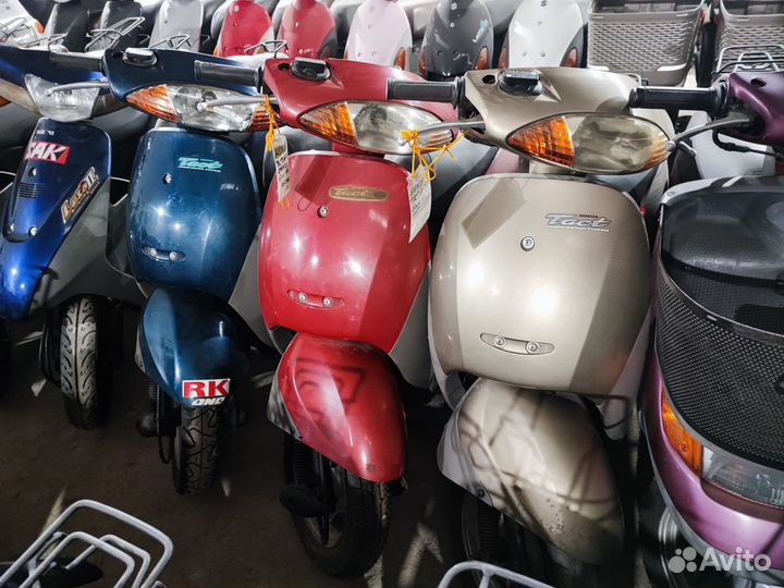 Скутер Honda Tact AF51