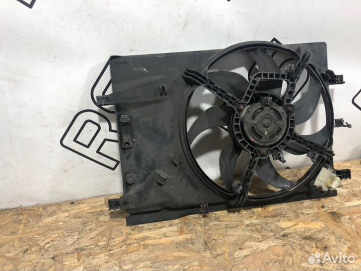 Вентилятор охлаждения радиатора Opel Corsa D