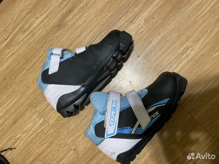 Лыжные ботинки trek distancesns ик black blue