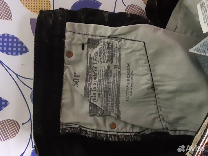 Продам шорты Levis