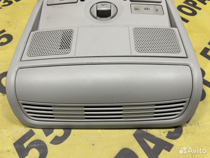 Плафон салонный VW Passat CC