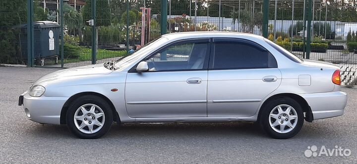 Kia Spectra, 2006