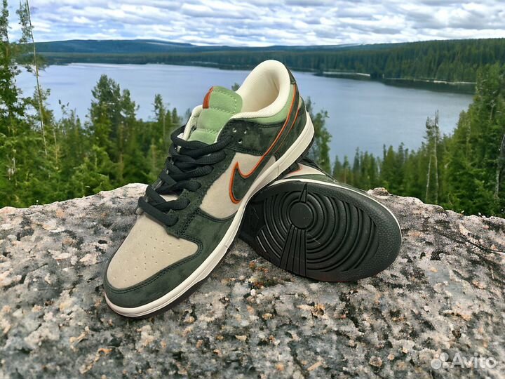 Nike SB Dunk Low Otomo Katsuhiro