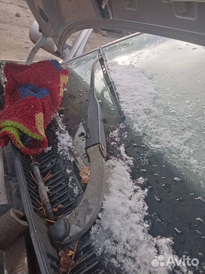 Поводок дворников передний Chery Amulet A15