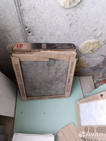 Обрезки плитки, целая плитка остатки