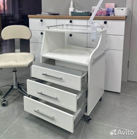 Педикюрная тумба спейс с функцией уф
