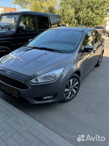 Ford Focus 1.6 AMT, 2017, 65 000 км с пробегом, цена 1850000 руб.