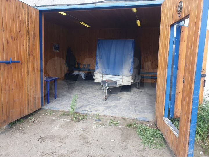 Гараж, > 30 м²