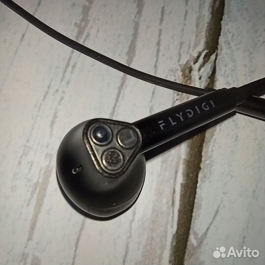 Беспроводные наушники FlydigiCyberFox