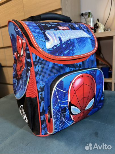 Школьный рюкзак