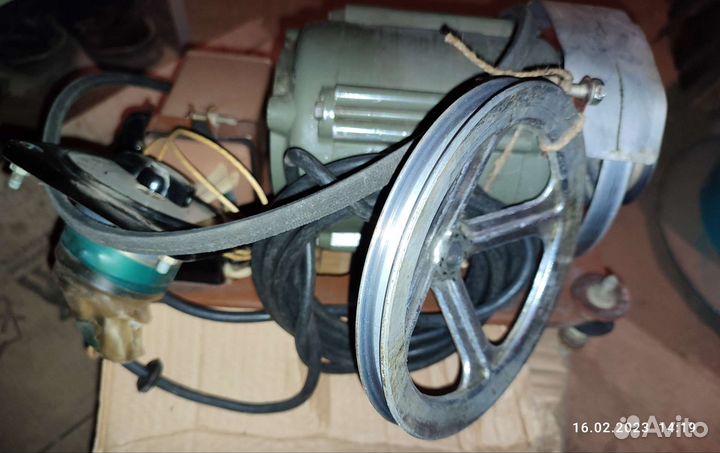 Электродвигатель от стиральной машины