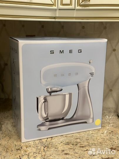 Планетарный миксер Smeg