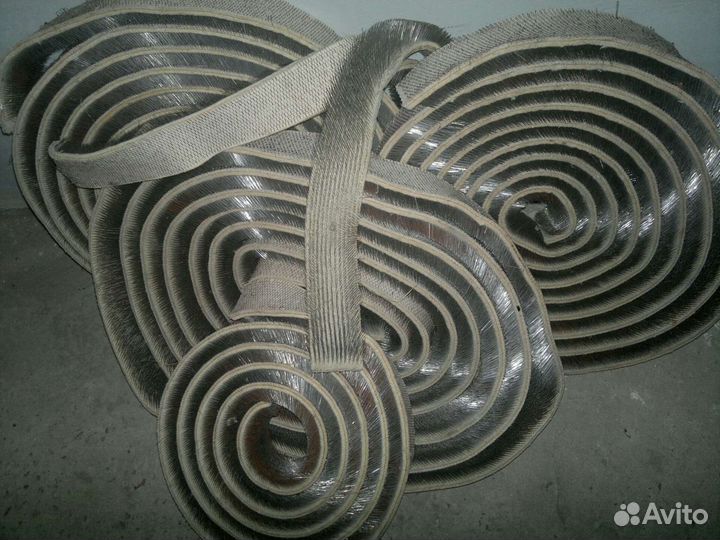 Заготовки для чёски шерсти и животных,кисти.ленты