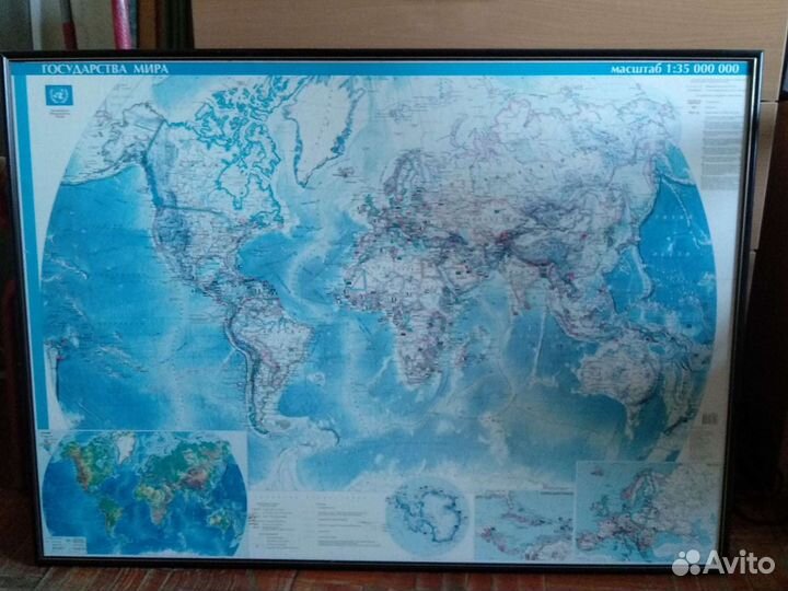 Карта мира в рамке