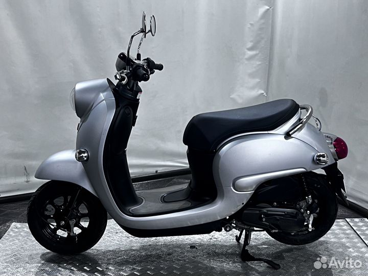 Скутер Yamaha Vino