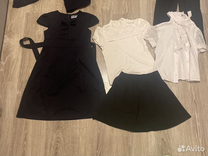 Отдаю все за 2000 на девочку 134см