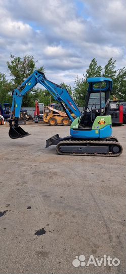 Мини-экскаватор YANMAR B3-5, 2012