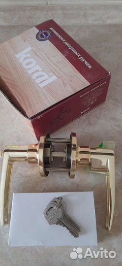 Дверные ручки новые