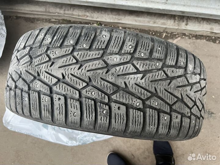Nokian Tyres Hakkapeliitta 7 215/55 R17 98T