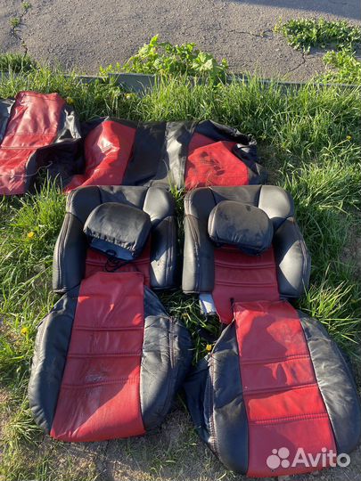 Авточехлы из экокожи Dinas