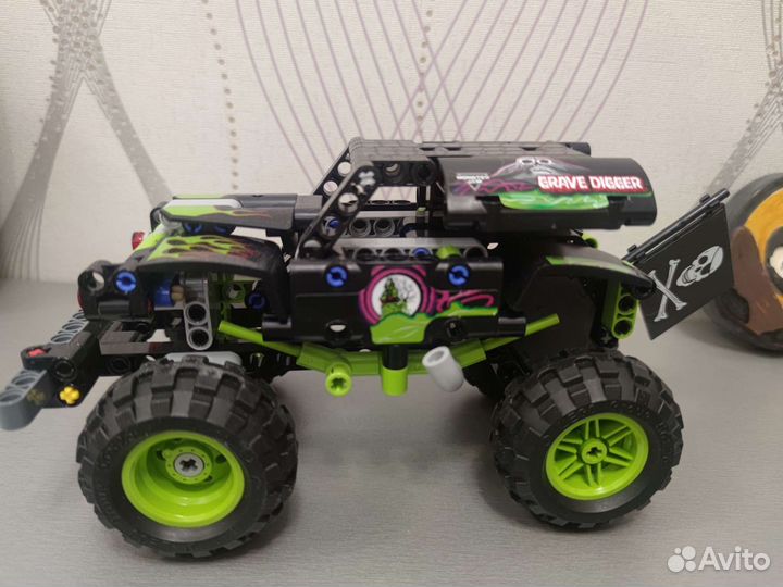 Внедорожник (в коробке)