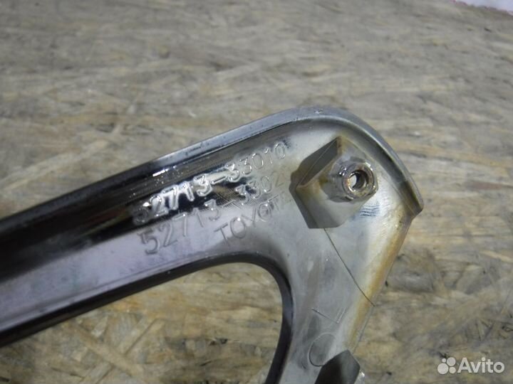 Хром решетки переднего бампера Toyota Camry V55