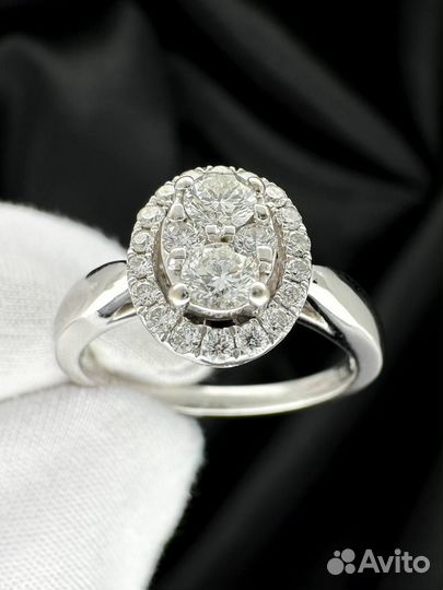 Золотое кольцо с бриллиантами 750 / 4.38 гр