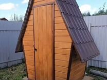 Туалет с двухскатной крышей