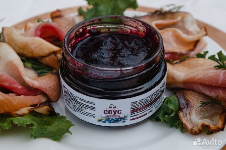 Аджика, соусы, консервированные помидоры и огурцы