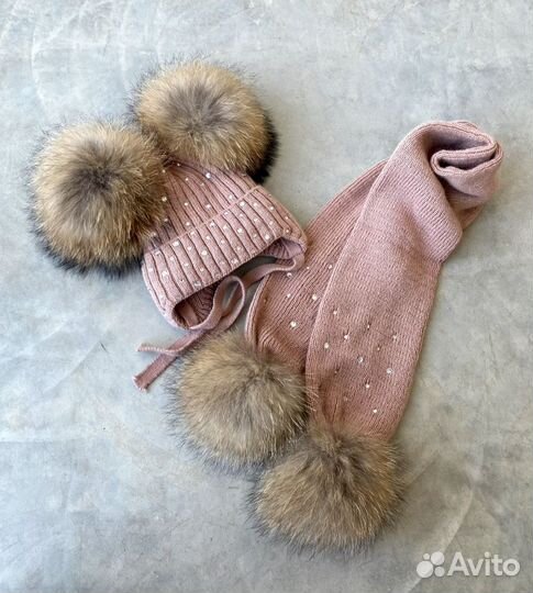 Шапка и шарф с кристаллами Сваровски