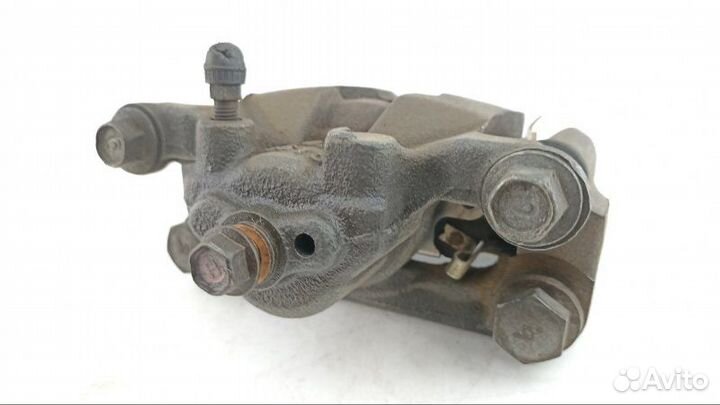 Суппорт задний правый Nissan Serena C25 2007