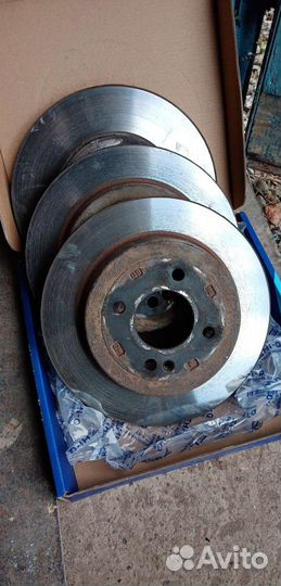 Тормозные диски на hyundai solaris/ rio