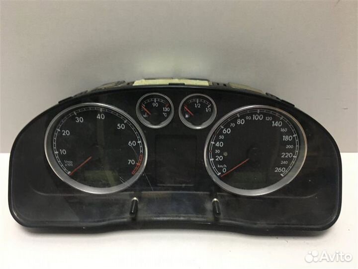 Приборная панель Volkswagen Passat B5 2000-2005
