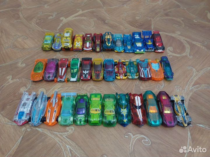 Hot Wheels Машинки светящийся в темноте и др