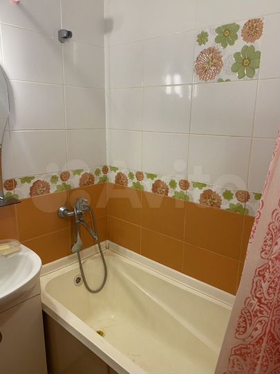 Комната 18 м² в 2-к., 3/5 эт.