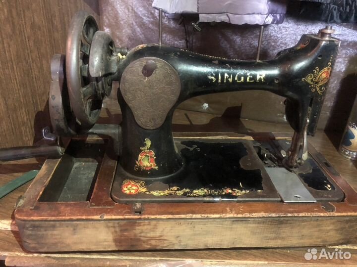 Швейная машинка Zinger