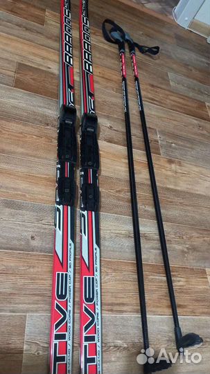 Комплект лыж с ботинками