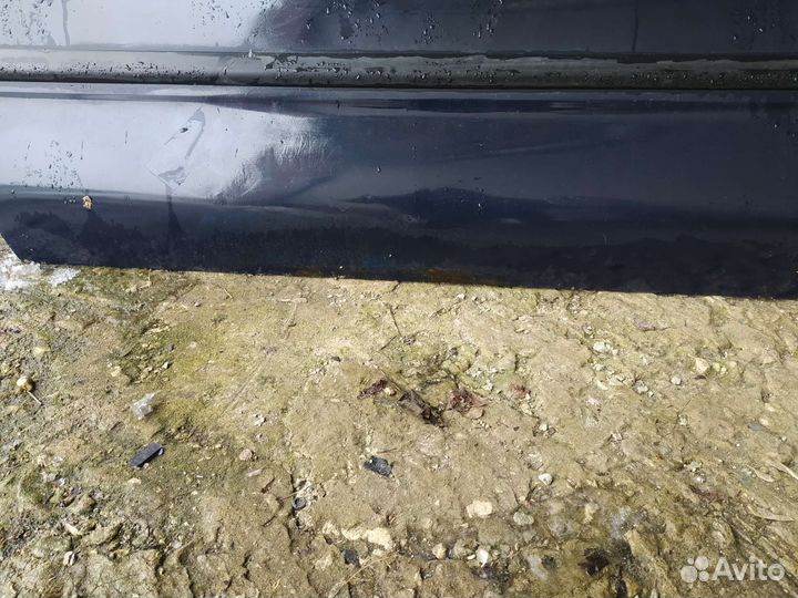 Передняя левая дверь Mitsubishi Carisma