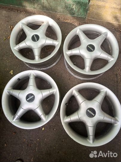 Диски R15 Nissan