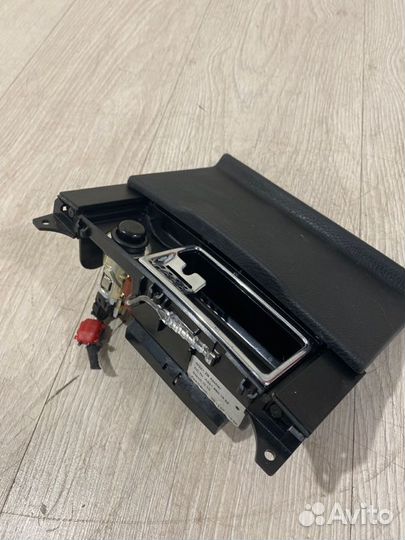 Пепельница Mercedes Benz S500L W221 M273.961 2008