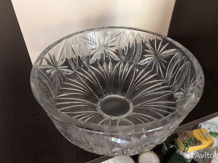 Хрустальная ваза доя салатов и фруктов