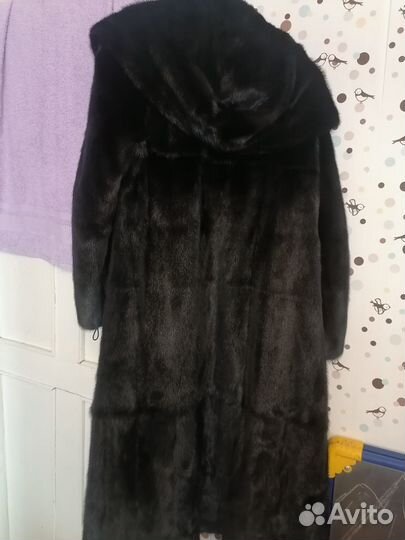 Продам норковую шубу