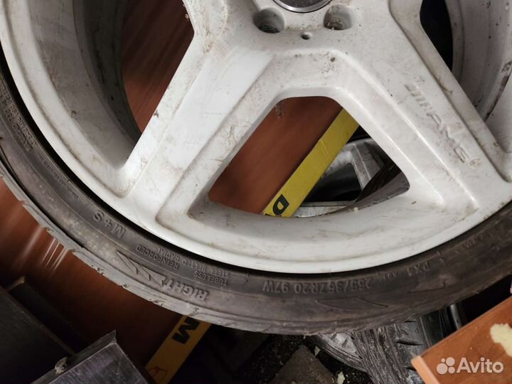 Toyo Proxes 4 235/35 R20 и 255/35 R20