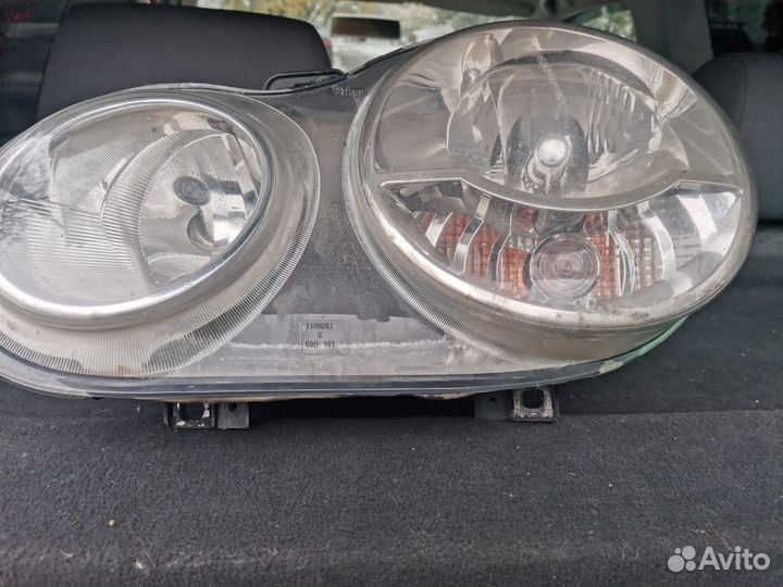 Фара volkswagen polo 4 2002-2005