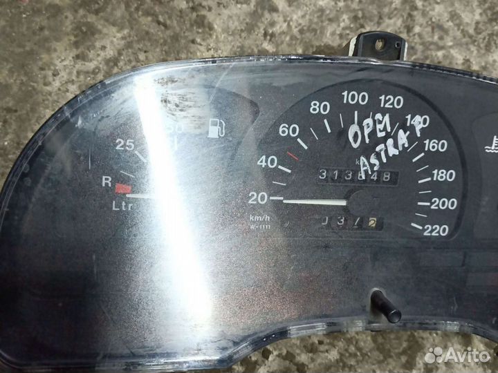 Приборная панель Opel Astra F C16NZ